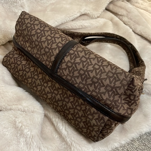 DKNY brown canvas leather Hobo bag fair used condition - Picture 9 of 16